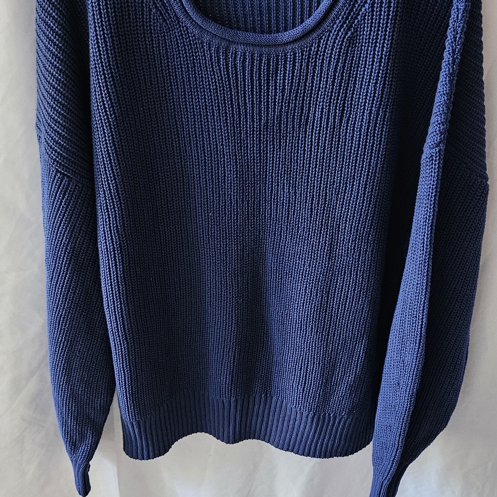 GAP Deep Blue Women's Crew Neck Sweater